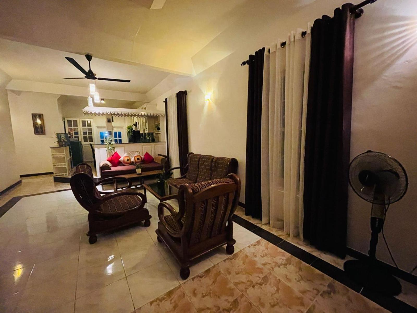 Winston Dutch Canal Villa Guest House Негомбо Экстерьер фото