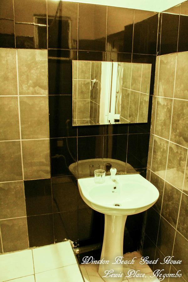 Winston Dutch Canal Villa Guest House Негомбо Экстерьер фото